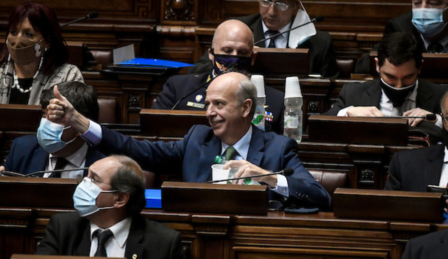 imagen de Interpelación: coalición multicolor respaldó al ministro Javier García