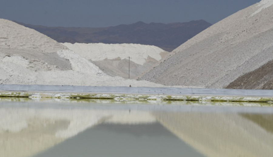 imagen de Gobierno de Chile destaca importancia del cobre y litio chileno para el desarrollo de la electromovilidad