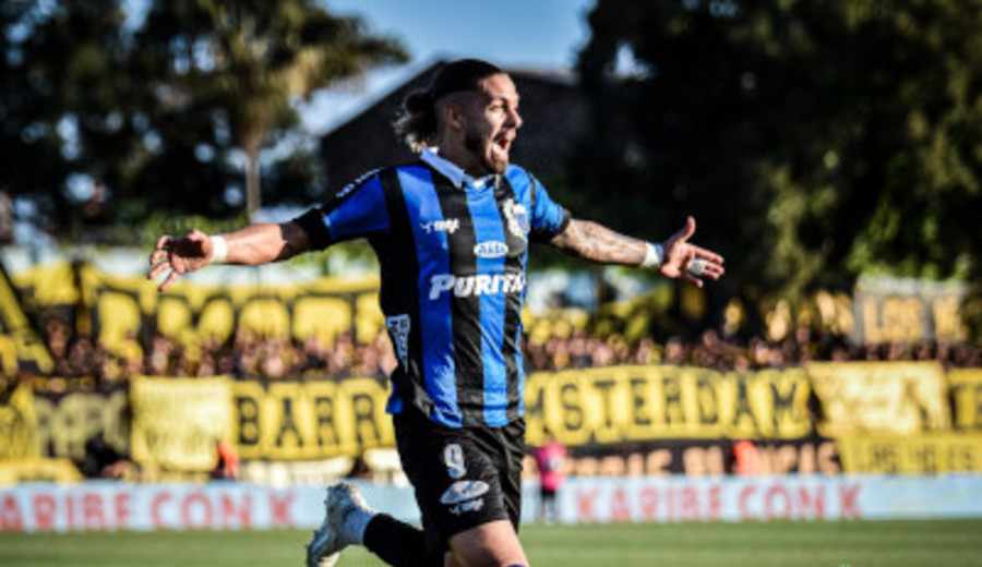 Peñarol venció 1-0 a Liverpool y habrán dos finales más en el