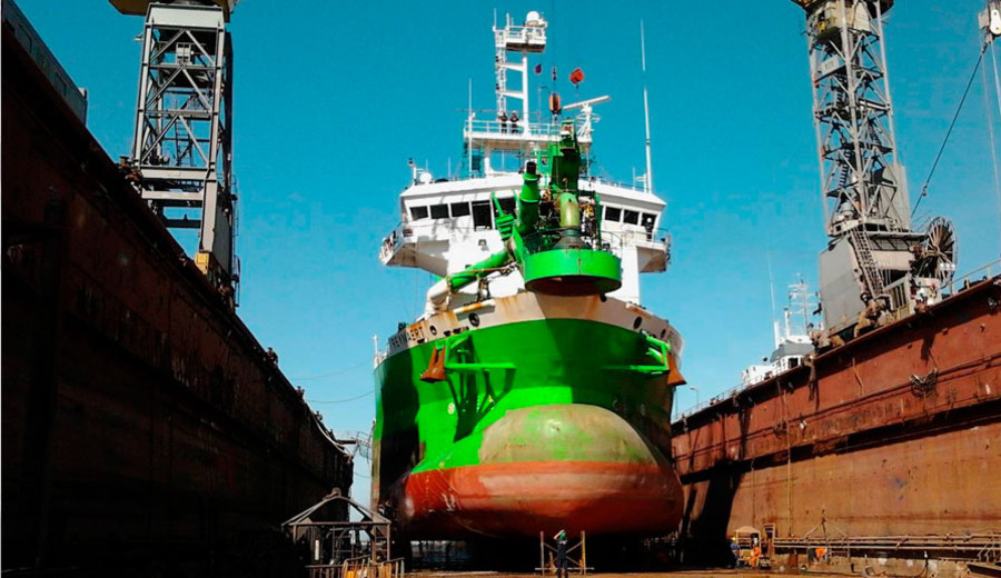 imagen de El final de la empresa Tsakos que durante 100 años reparó barcos, barcazas y pesqueros de altura