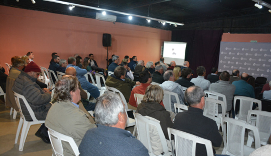 imagen de Mesa de diálogo por los 150 años de la vitivinicultura en Uruguay