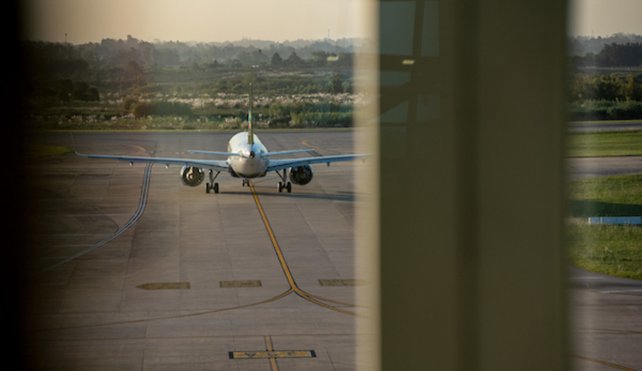 imagen de Denuncian “situación crítica” en aeropuerto de Carrasco: “deterioro de sistemas de control” y “degradación de radar”