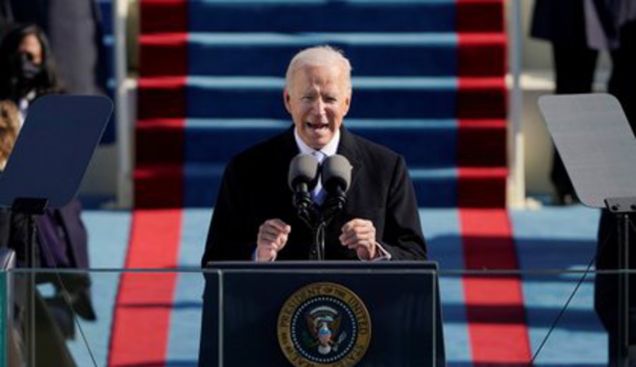 imagen de Joe Biden, de salida, juega a la guerra final